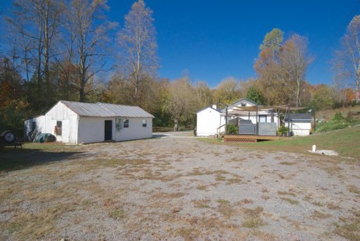 1740 Dupont Road Seymour, TN 37865 - Photo 6 of 17 Fantastic property