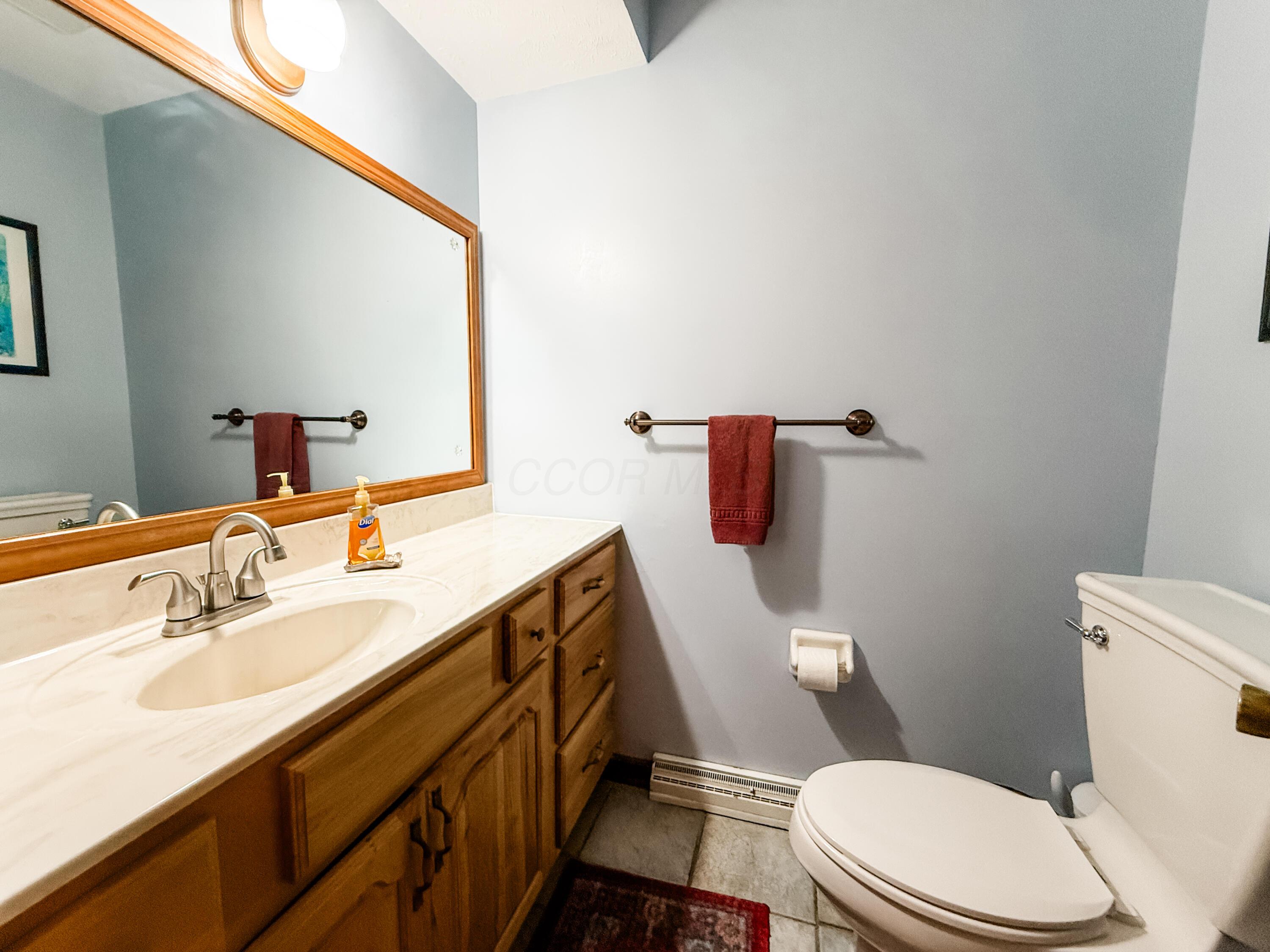 435 Sells Road Lancaster, OH 43130 - Photo 14 of 32 Main Floor Half Bath