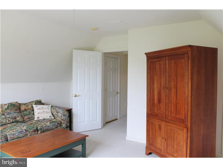 2825 County Line Road East Easton, PA 18042 - Photo 13 of 24