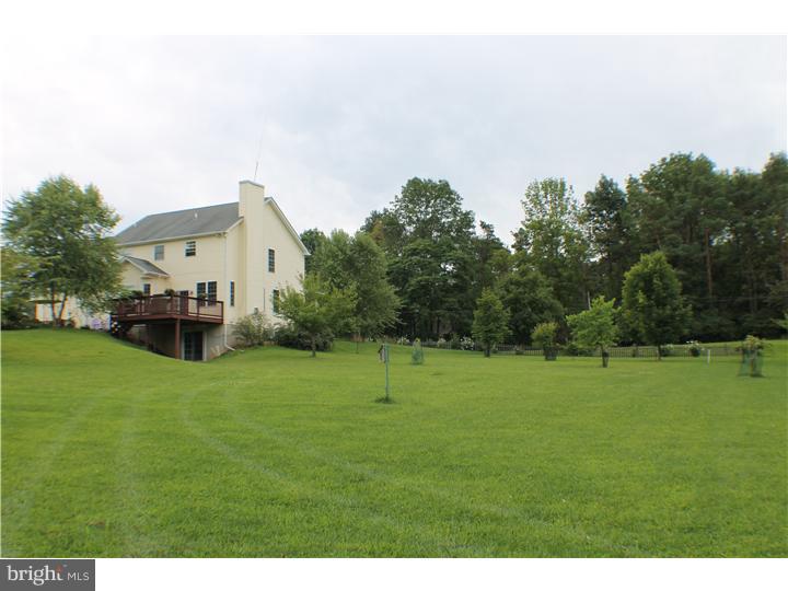 2825 County Line Road East Easton, PA 18042 - Photo 3 of 24
