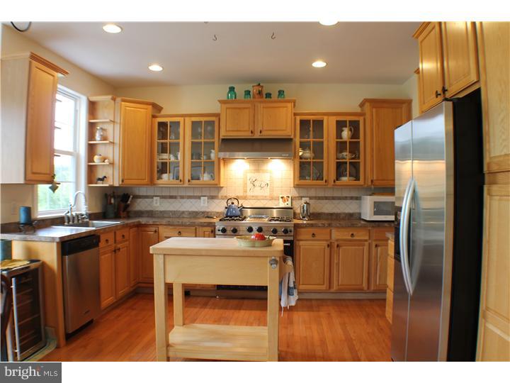 2825 County Line Road East Easton, PA 18042 - Photo 8 of 24