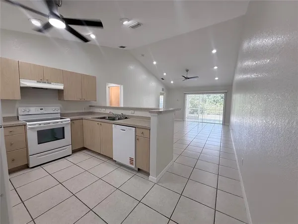 $1,500 | 27092 Partin Drive, Unit B, Punta Gorda, FL 33983