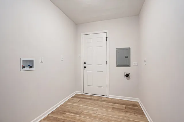 $194,900 | 512 Sehring Street, Joliet, IL 60436