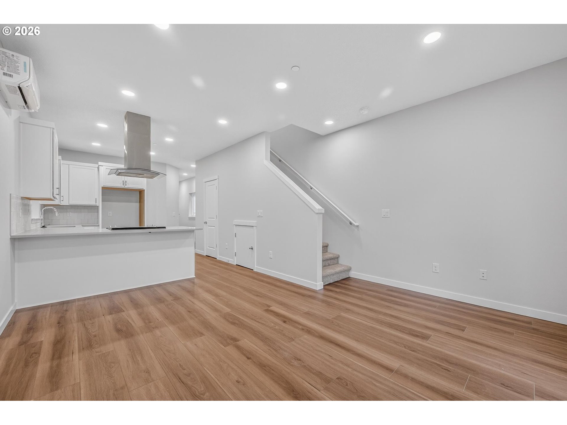 9253 East Burnside Street Portland, OR 97220 - Photo 2 of 25