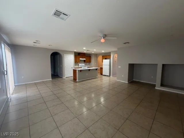 $2,000 | 720 East Caballo Hills Avenue, North Las Vegas, NV 89081