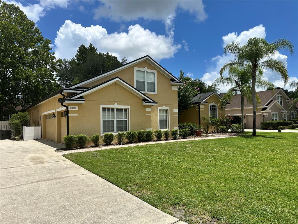 2858 Palmetto Ridge Point Oviedo, FL 32765 - Photo 2 of 32
