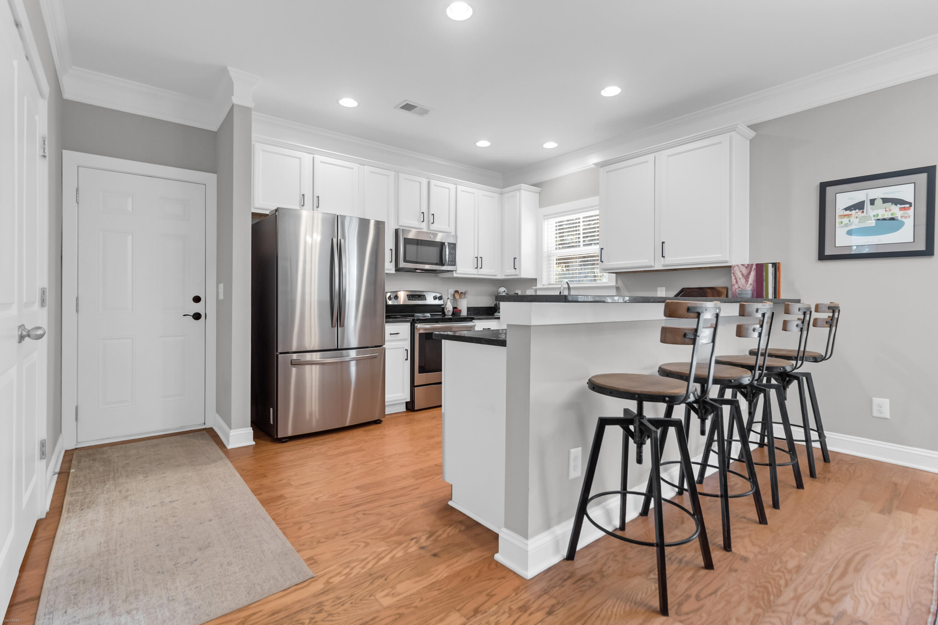 949 Dills Bluff Road Charleston, SC 29412 - Photo 13 of 40 Kitchen