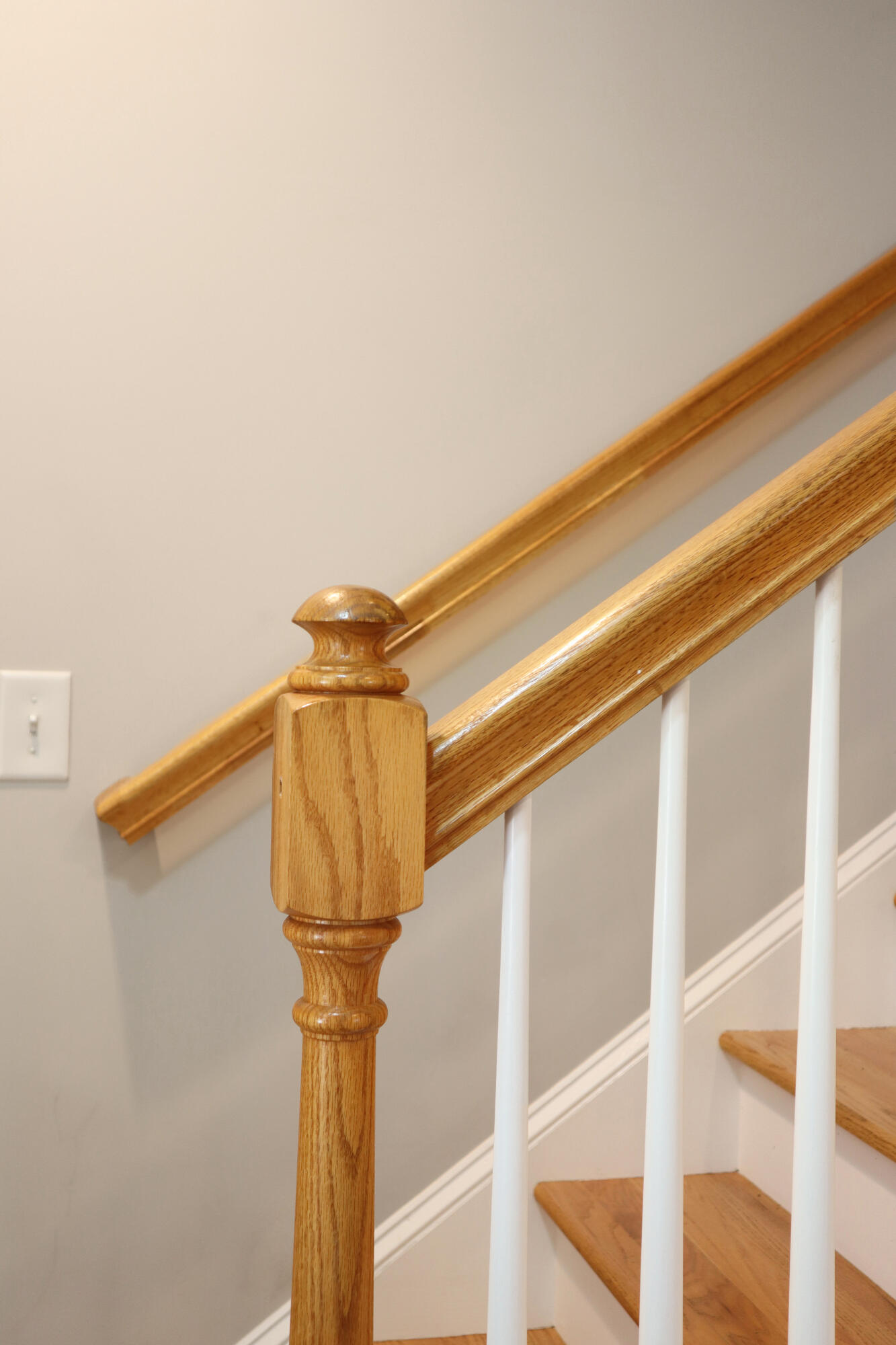 949 Dills Bluff Road Charleston, SC 29412 - Photo 17 of 40 Hardwood Stairs