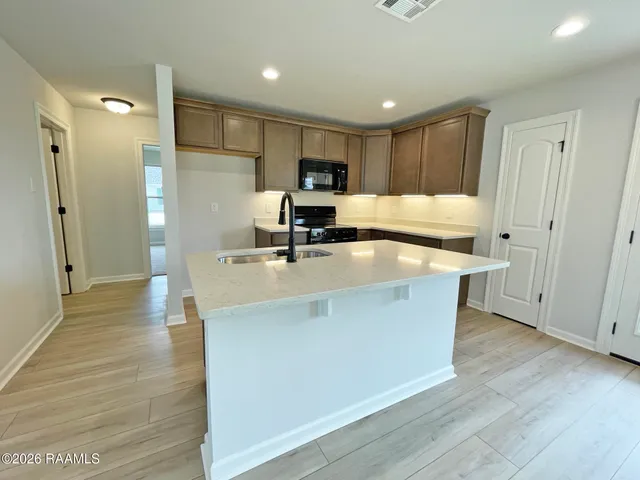 $215,181 | 7393 Alley Oak Lane, Maurice, LA 70555