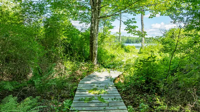 $320,000 | 7 9th, Ellsworth, ME 04605