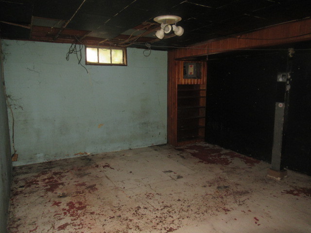 211 South Lafayette Street Byron, IL 61010 - Photo 21 of 26 a view of a room with an empty space