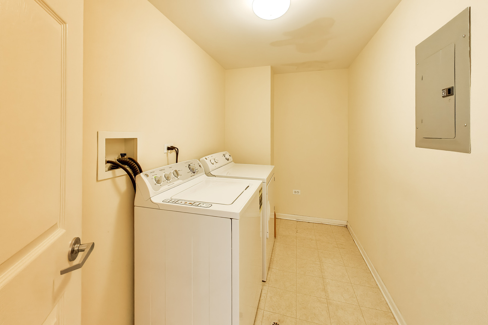 511 Prestwick Lane, Unit 307 Wheeling, IL 60090 - Photo 10 of 13