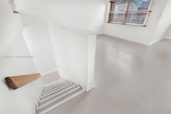 $2,900 | 685 West Park Drive, Unit 20611, Miami, FL 33172