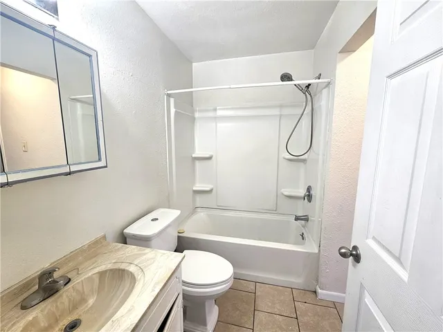 $284,500 | 2116 Zephyr Circle, Ingleside, TX 78362