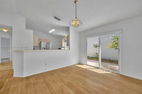 $275,000 | 331 San Gabriel Street, Winter Springs, FL 32708