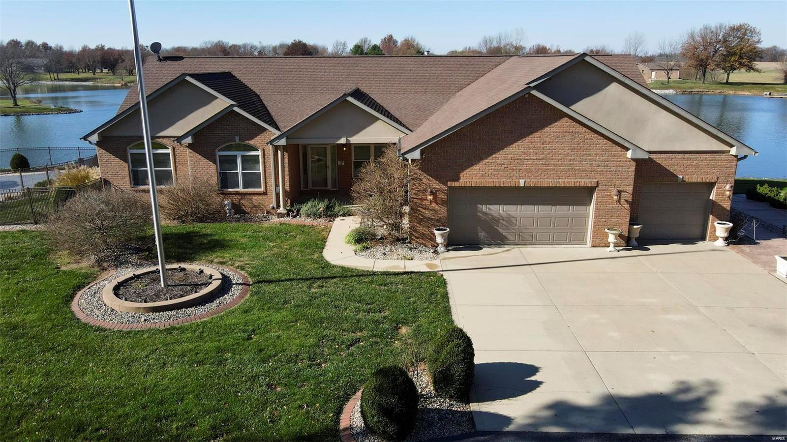 114 Rinderer Road Trenton, IL 62293 - Photo 2 of 62