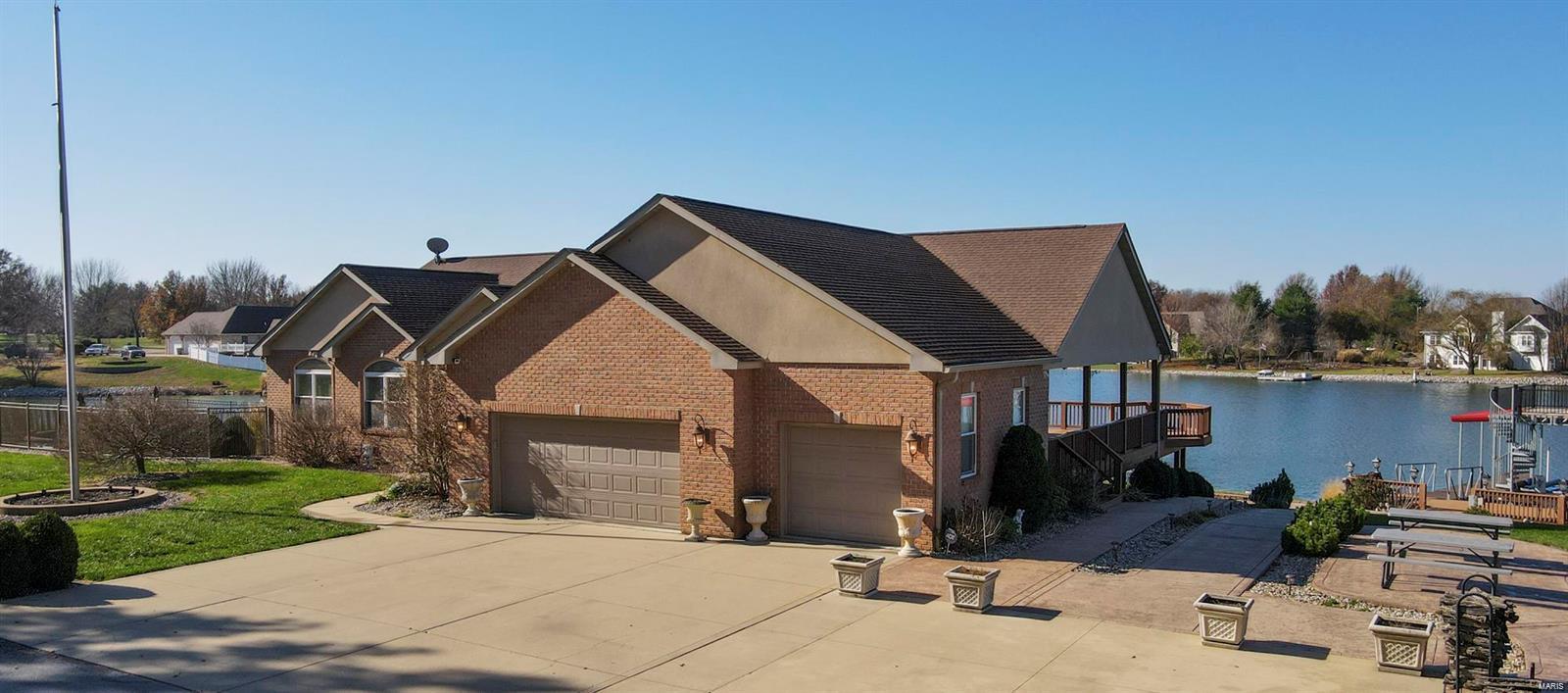 114 Rinderer Road Trenton, IL 62293 - Photo 4 of 62