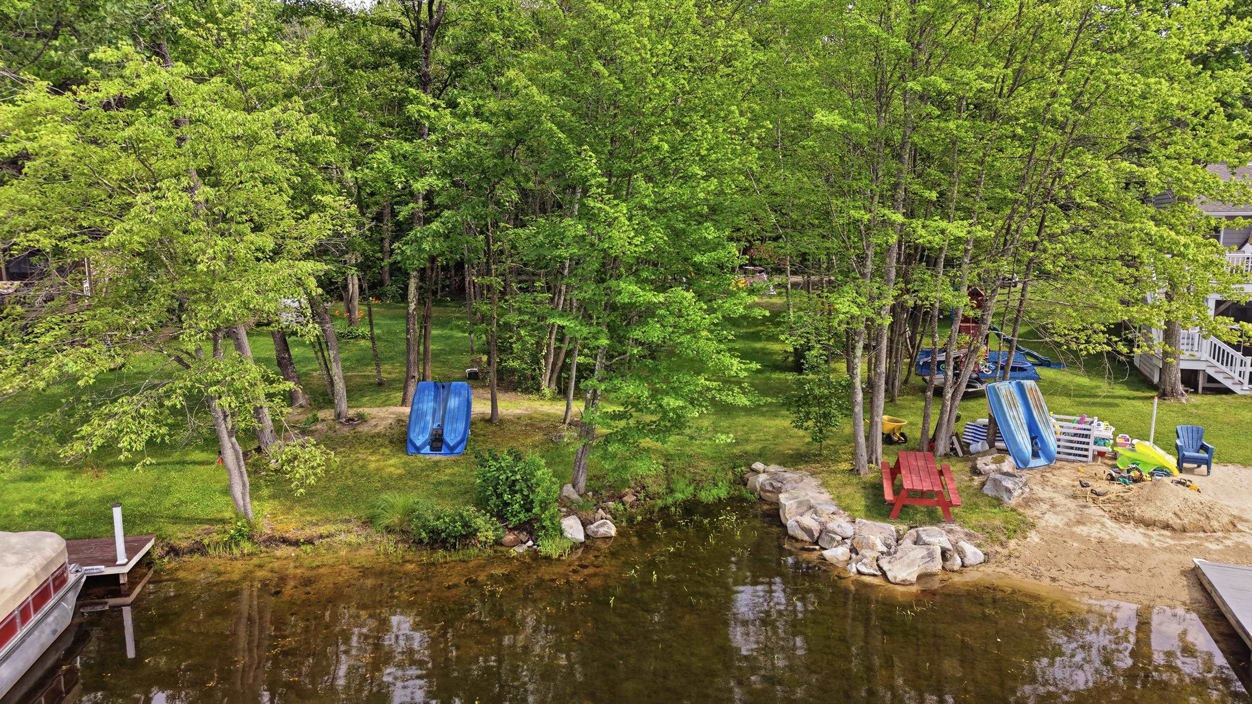 8 Escumbuit Road Derry, NH 03038 - Photo 57 of 59
