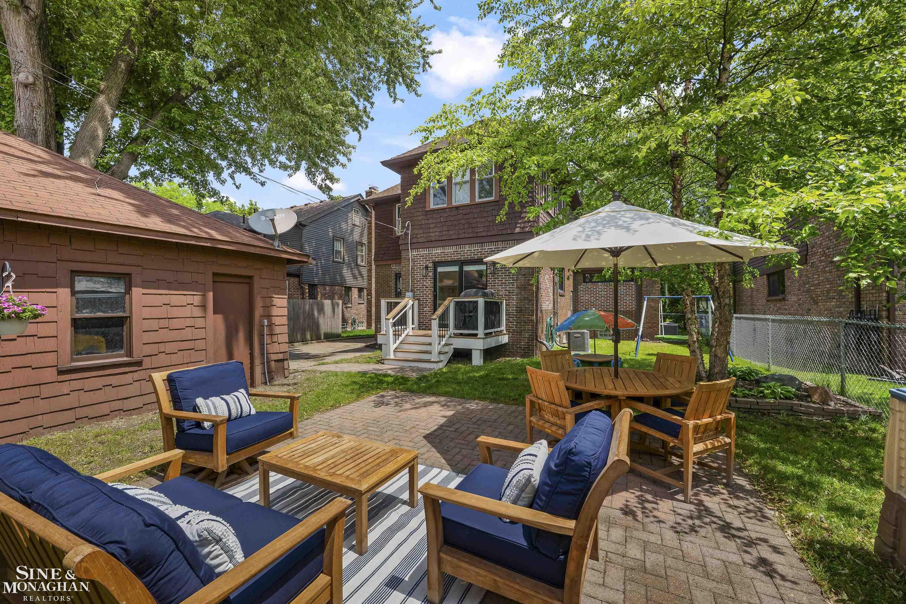 1231 Grayton Street Grosse Pointe, MI 48230 - Photo 45 of 53 50209299-f89ac6fe-dfba-4200-8707-d1bb65c23f1d.JPG