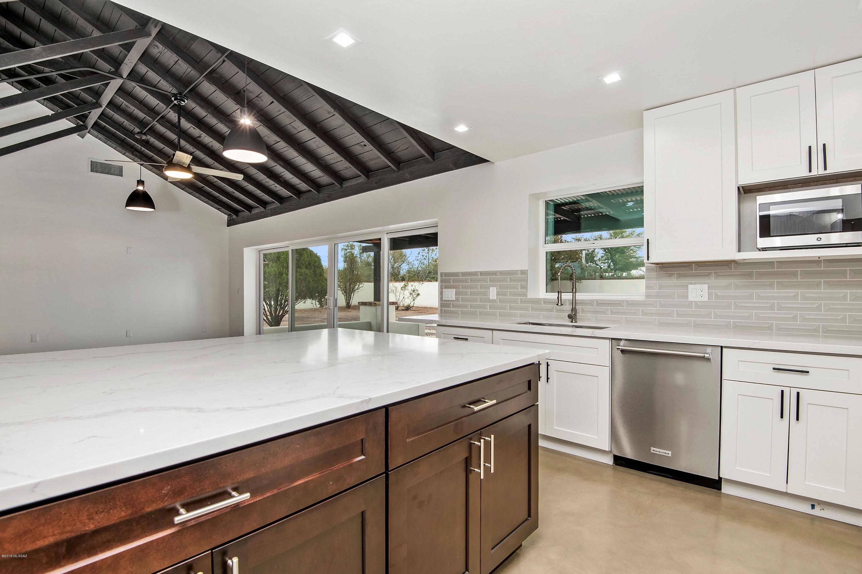 2004 East Kleindale Road Tucson, AZ 85719 - Photo 13 of 28 Gallery Image 13