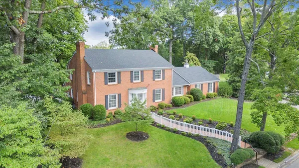 $749,950 | 3725 Dogwood Lane Southwest, Roanoke, VA 24015