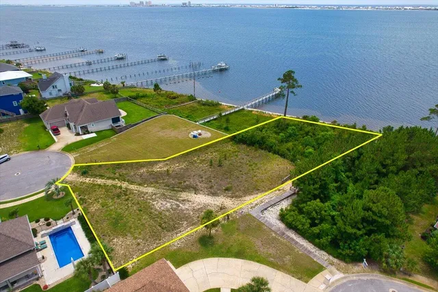 view of a tennis court