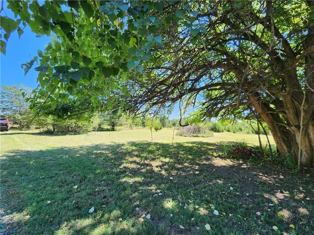 $15,000 | 42 Iowa Drive, Linn Valley, KS 66040