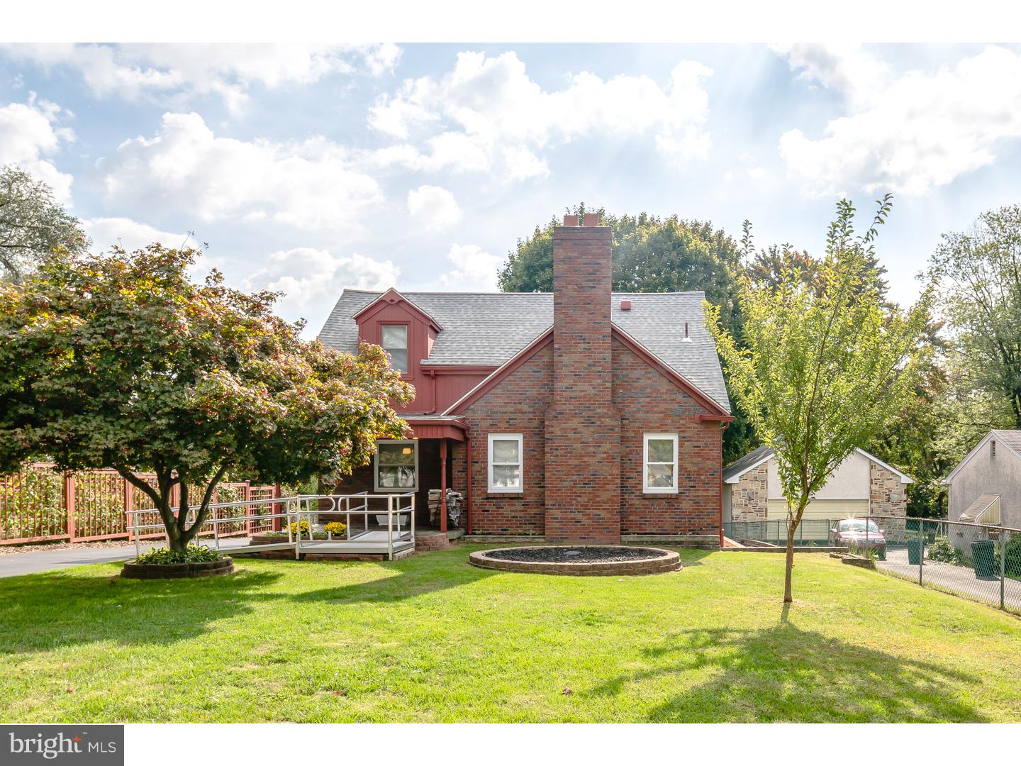 8989 Verree Road Philadelphia, PA 19115 - Photo 2 of 25