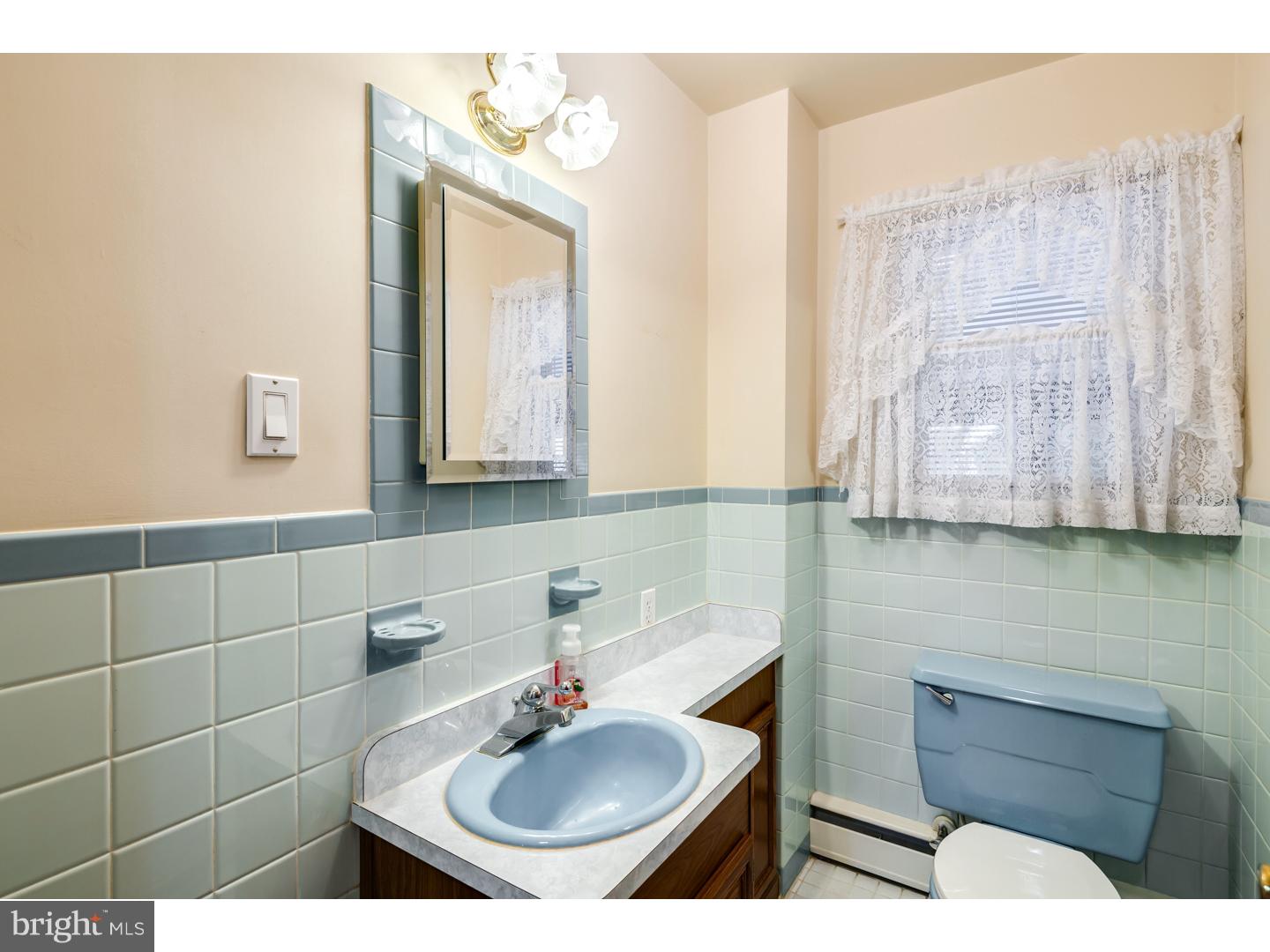 8989 Verree Road Philadelphia, PA 19115 - Photo 9 of 25