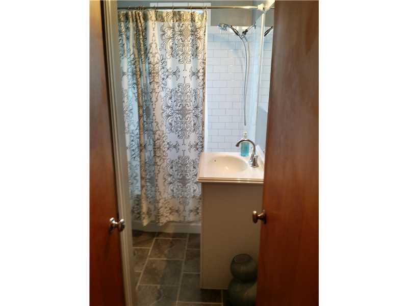 156 Gass Road Pittsburgh, PA 15229 - Photo 13 of 25 Full Bath.