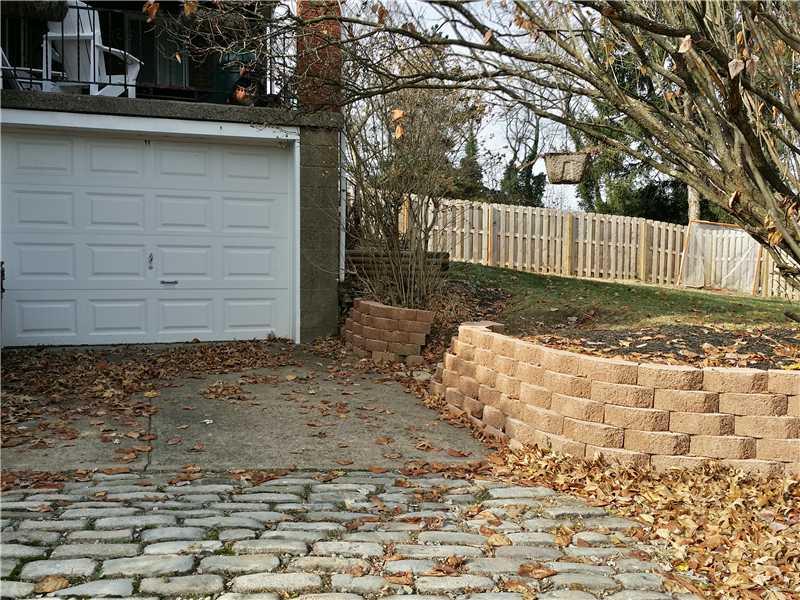 156 Gass Road Pittsburgh, PA 15229 - Photo 21 of 25 Parking Lot/Garage.