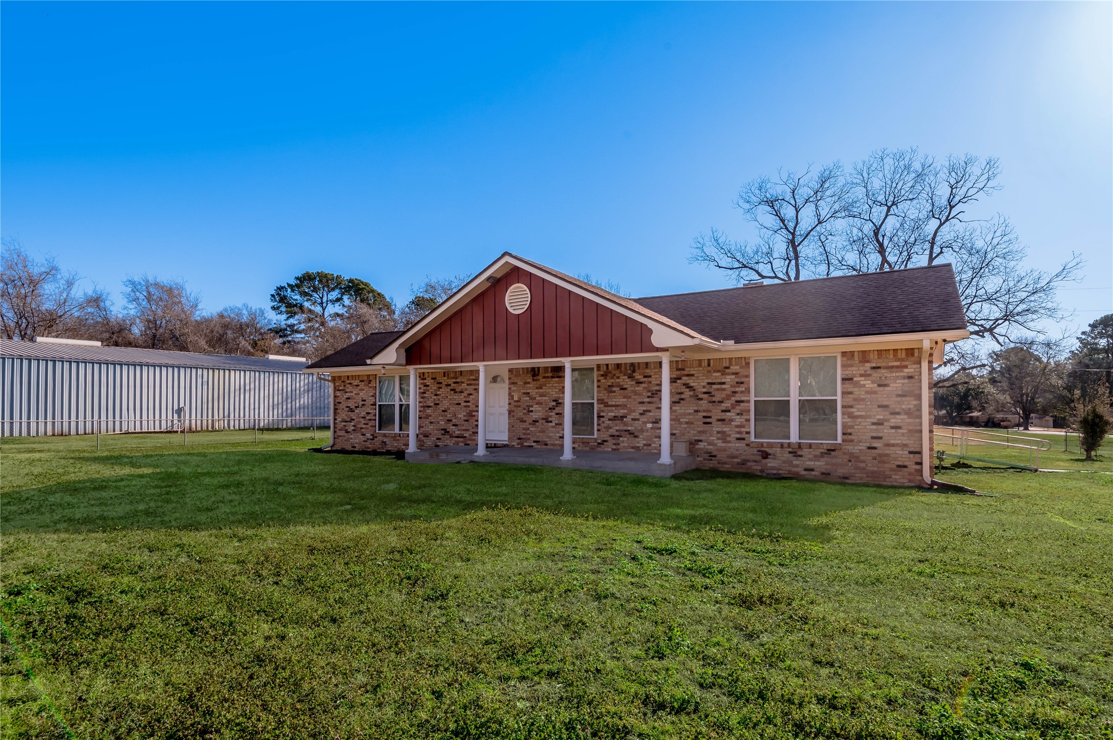 2201 Badger Lane Huntsville, TX 77320 - Photo 1 of 33 Street View