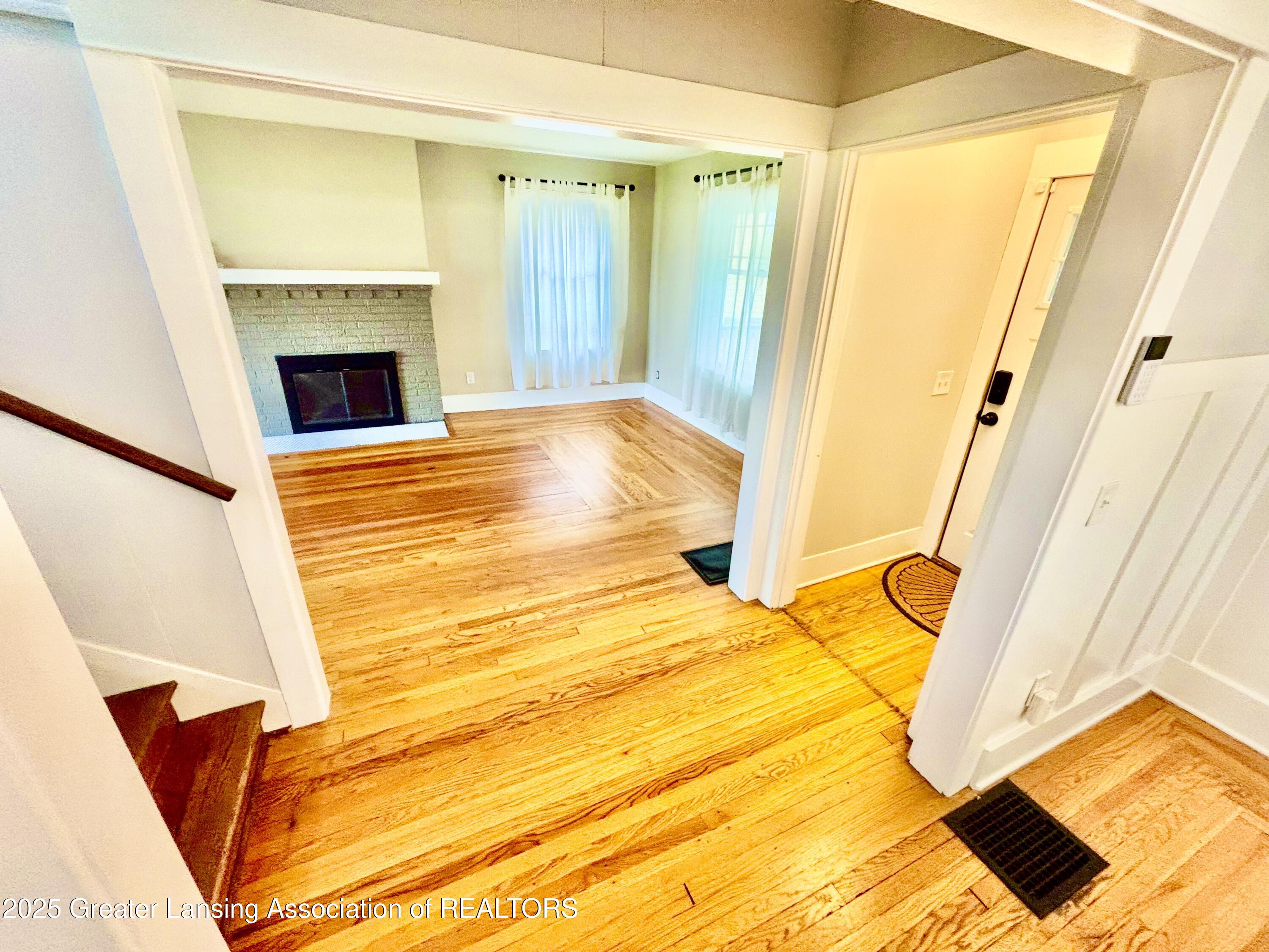 1519 Osborn Road Lansing, MI 48915 - Photo 23 of 72 IMG_5003 2