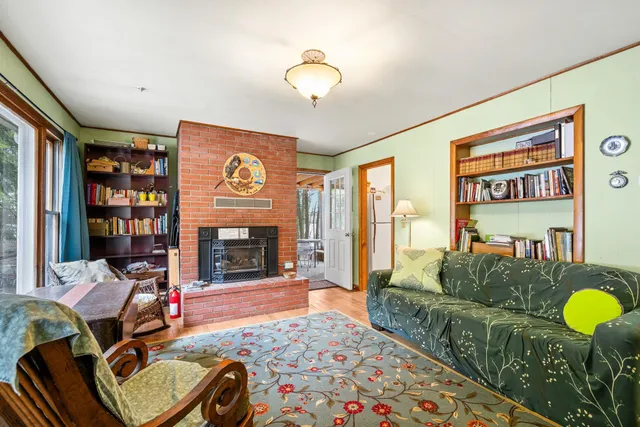 $575,000 | 414 Green Point Road, North Hero, VT 05474