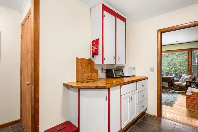 $575,000 | 414 Green Point Road, North Hero, VT 05474