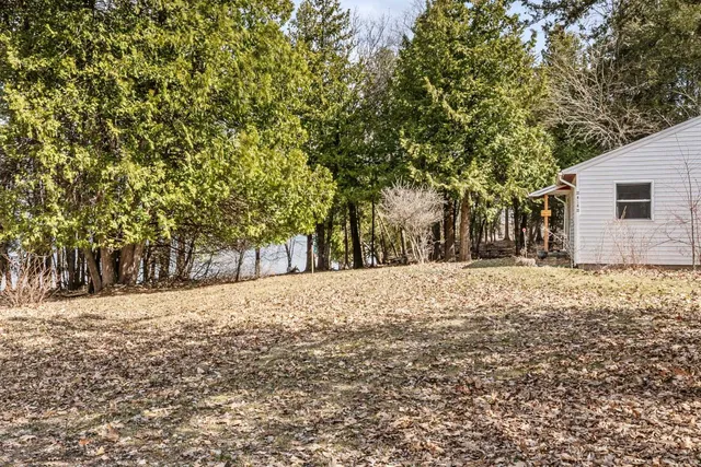 $575,000 | 414 Green Point Road, North Hero, VT 05474