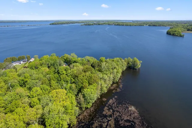 $575,000 | 414 Green Point Road, North Hero, VT 05474