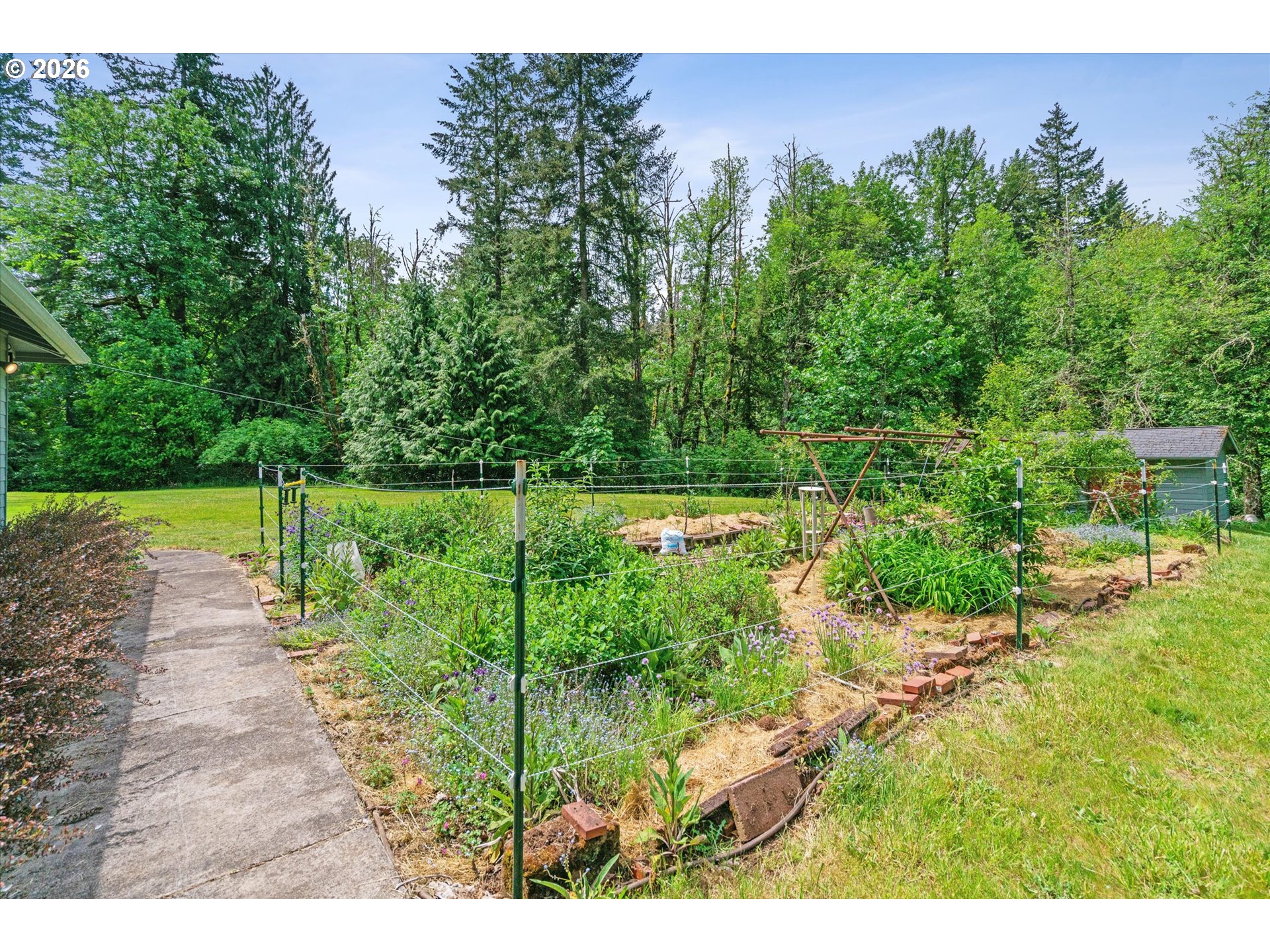 19209 South Ridge Road Oregon City, OR 97045 - Photo 33 of 45 Garden
