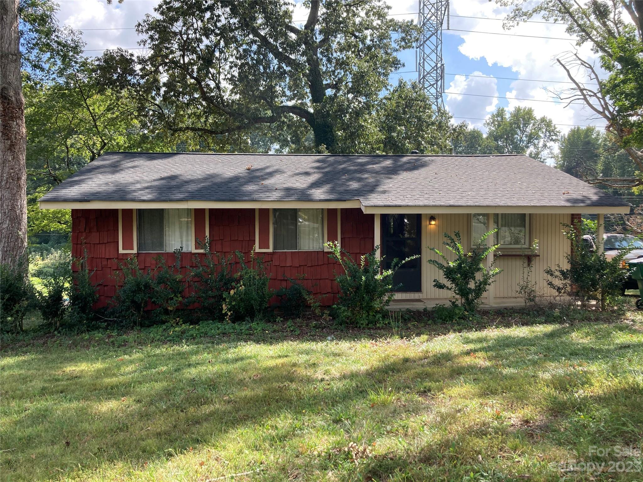5221 Queen Anne Road Charlotte, NC 28217 - Photo 1 of 4 Gallery Image 1
