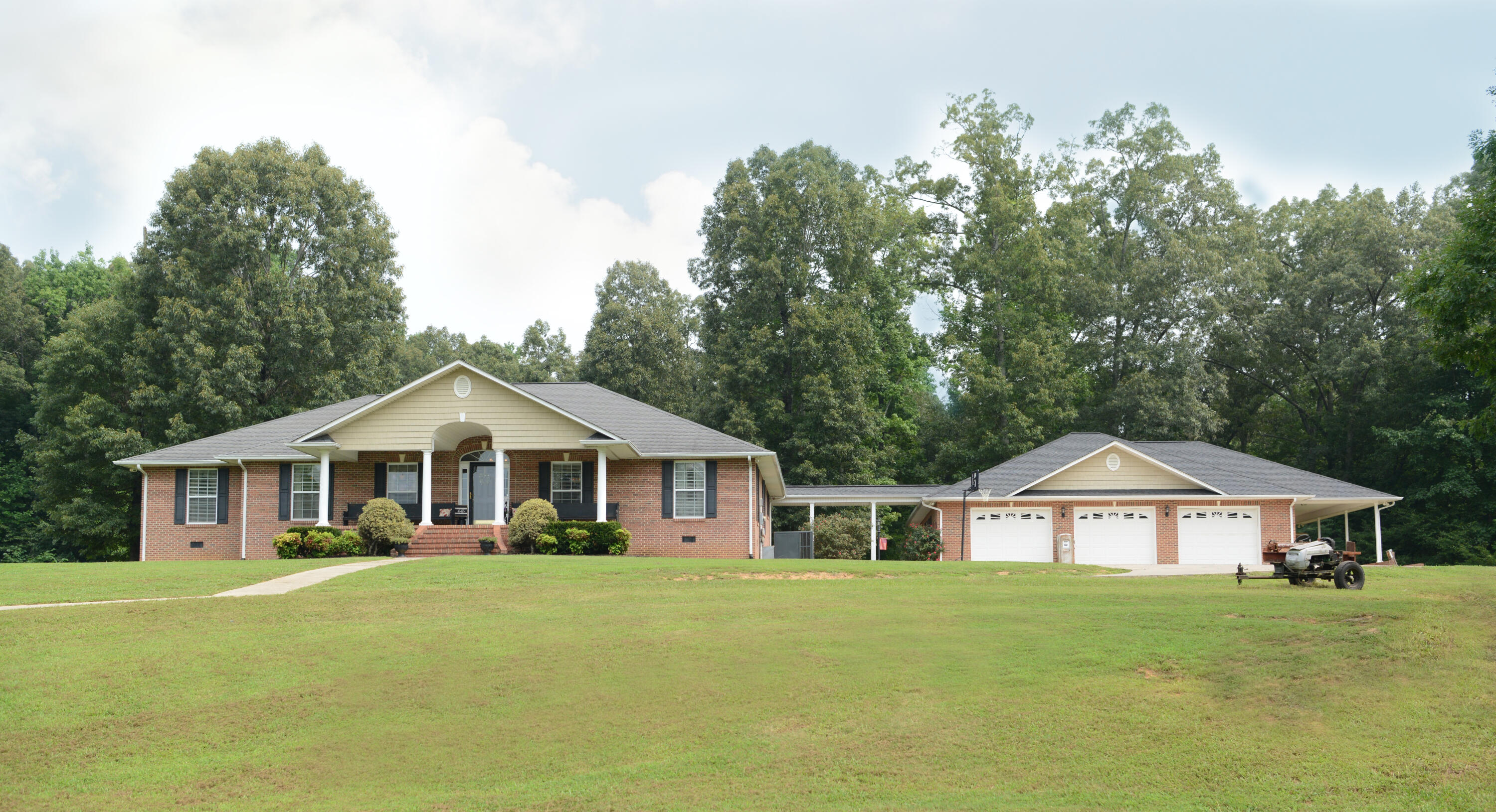 305 Hills Road Dayton, TN 37321 - Photo 1 of 41 Welcome Home!