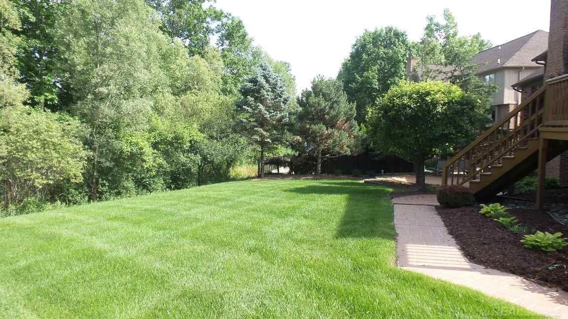 1201 Lakeview Drive Rochester Hills, MI 48306 - Photo 30 of 30