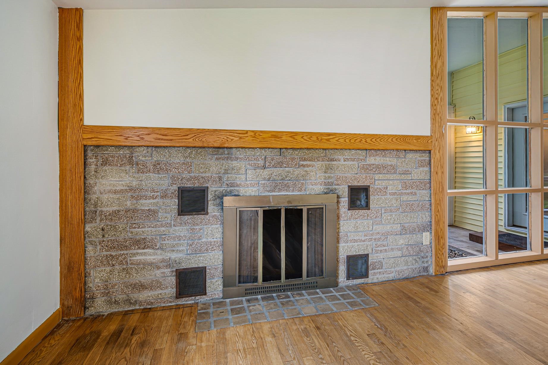 1004 Werner-Allen Road New London, WI 54961 - Photo 7 of 50 Gallery Image 7