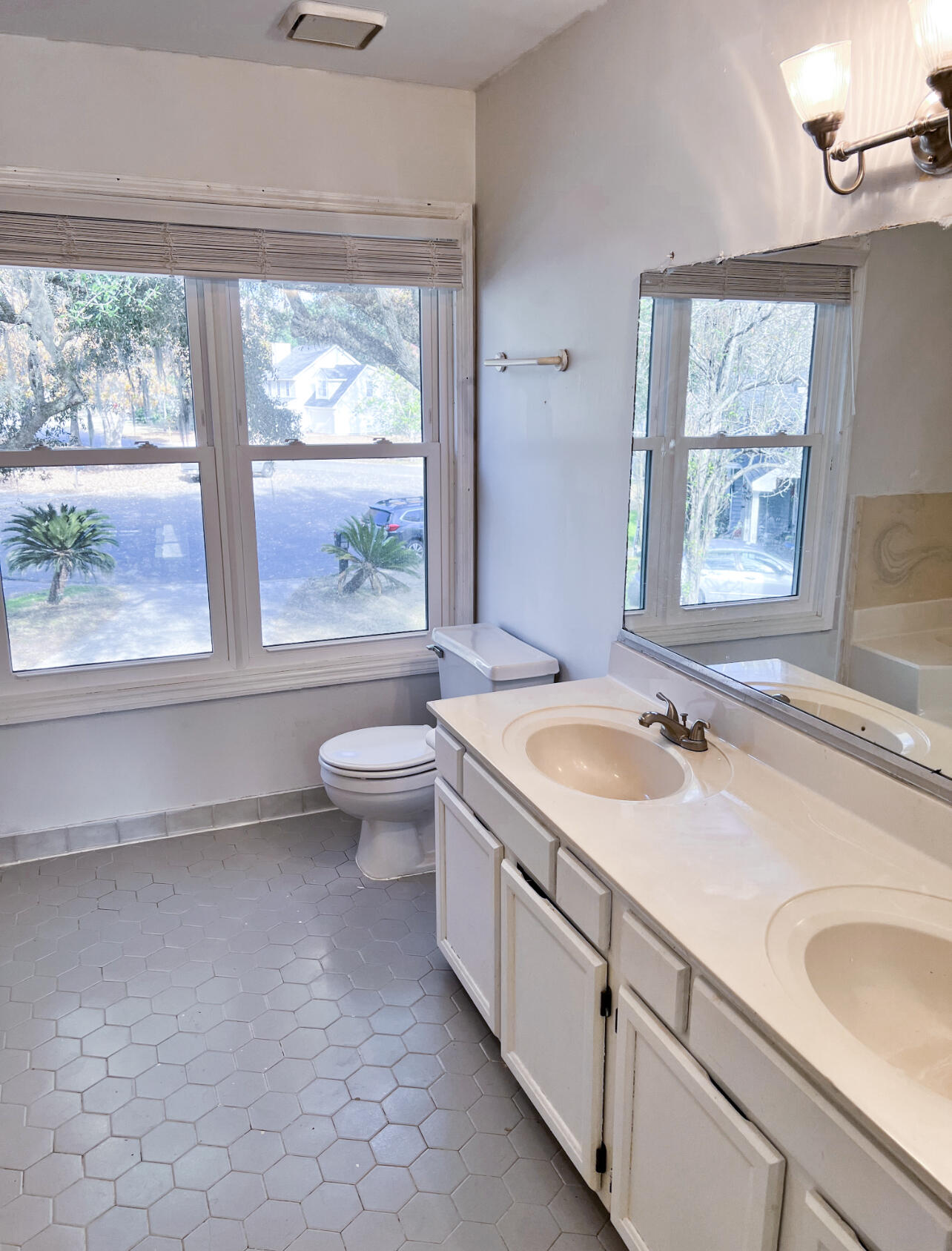 8341 Longridge Road North Charleston, SC 29418 - Photo 21 of 25 IMG_9163