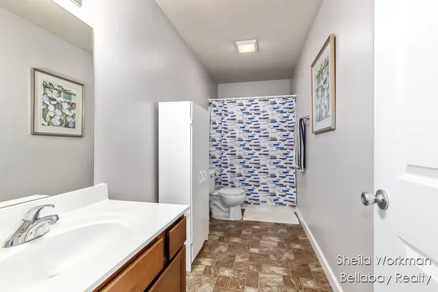 $529,900 | 9430 Whitneyville Avenue Southeast, Alto, MI 49302