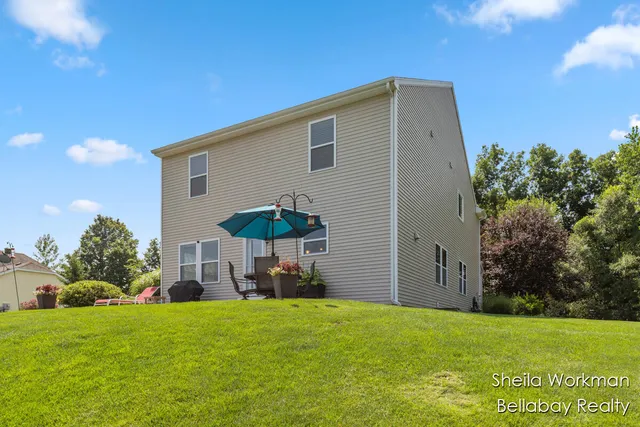 $529,900 | 9430 Whitneyville Avenue Southeast, Alto, MI 49302