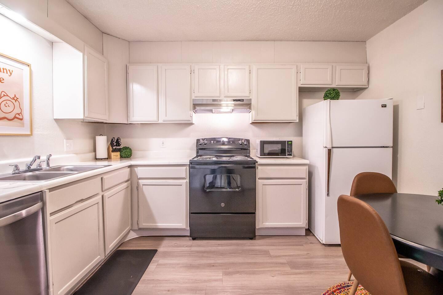 5806 6th Street, Unit C Lubbock, TX 79416 - Photo 7 of 23 7