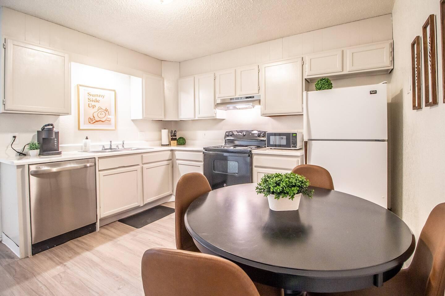 5806 6th Street, Unit C Lubbock, TX 79416 - Photo 8 of 23 8