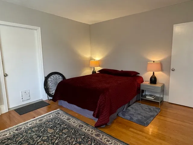 $2,700 | 1420-1426 Centre Street, Unit 2, Newton, MA 02459