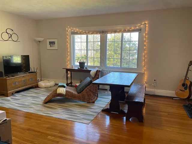 $2,700 | 1420-1426 Centre Street, Unit 2, Newton, MA 02459