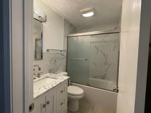 $2,700 | 1420-1426 Centre Street, Unit 2, Newton, MA 02459